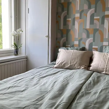Soukkapuisto, Apartment *